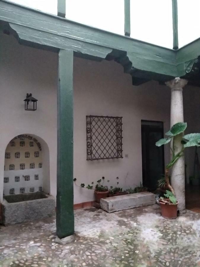 El Patio Del Convento Apartment Toledo Bagian luar foto