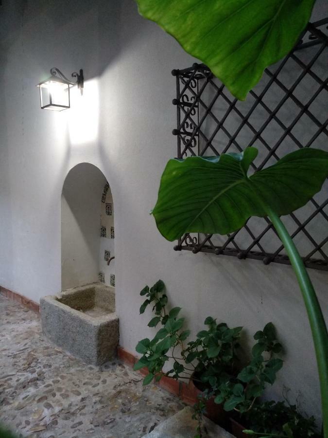 El Patio Del Convento Apartment Toledo Bagian luar foto