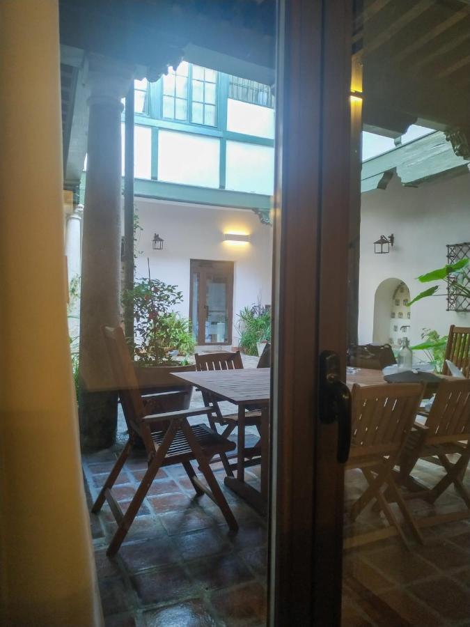 El Patio Del Convento Apartment Toledo Bagian luar foto